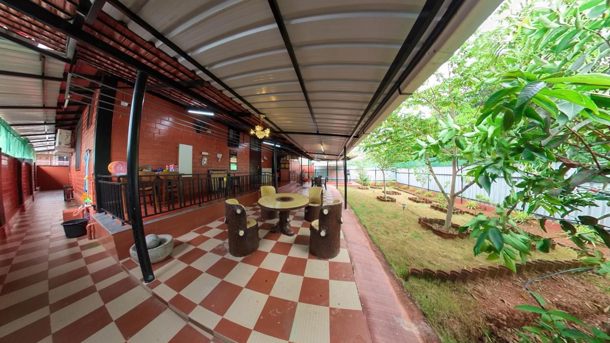 Udupi Homestay - Cottage House - Dendoorkatte Buitenkant foto