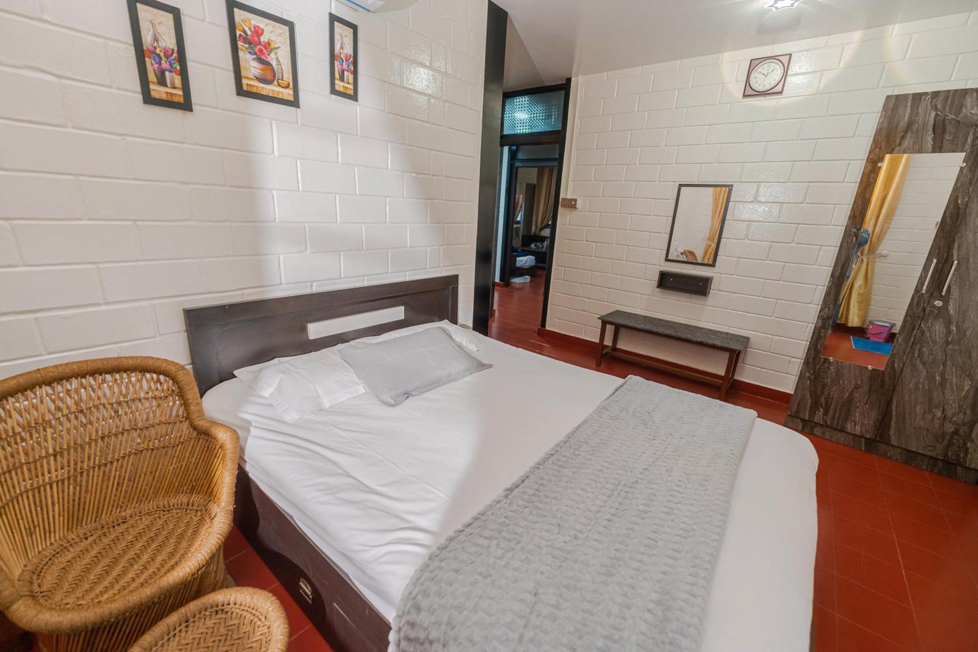 Udupi Homestay - Cottage House - Dendoorkatte Buitenkant foto